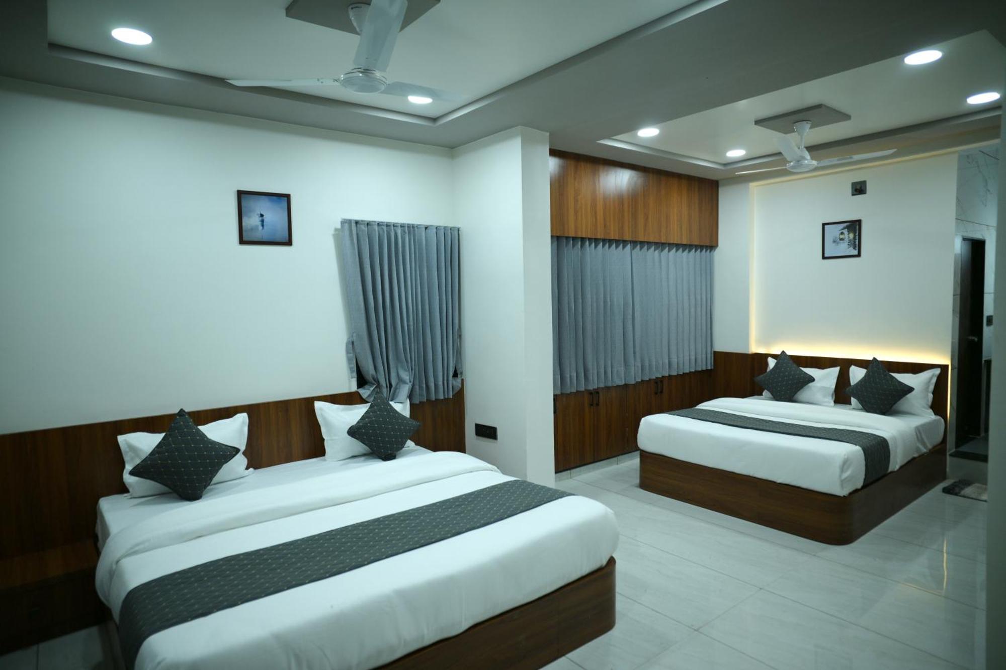 Hotel Aagman Palanpur Exterior photo